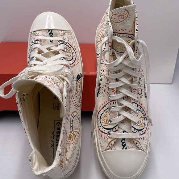 Converse Men’s High-Top Sneakers Platforms A08172C
CHUCK 70 PLUS HI
EGRET/BLPINK - Picture 12 of 16